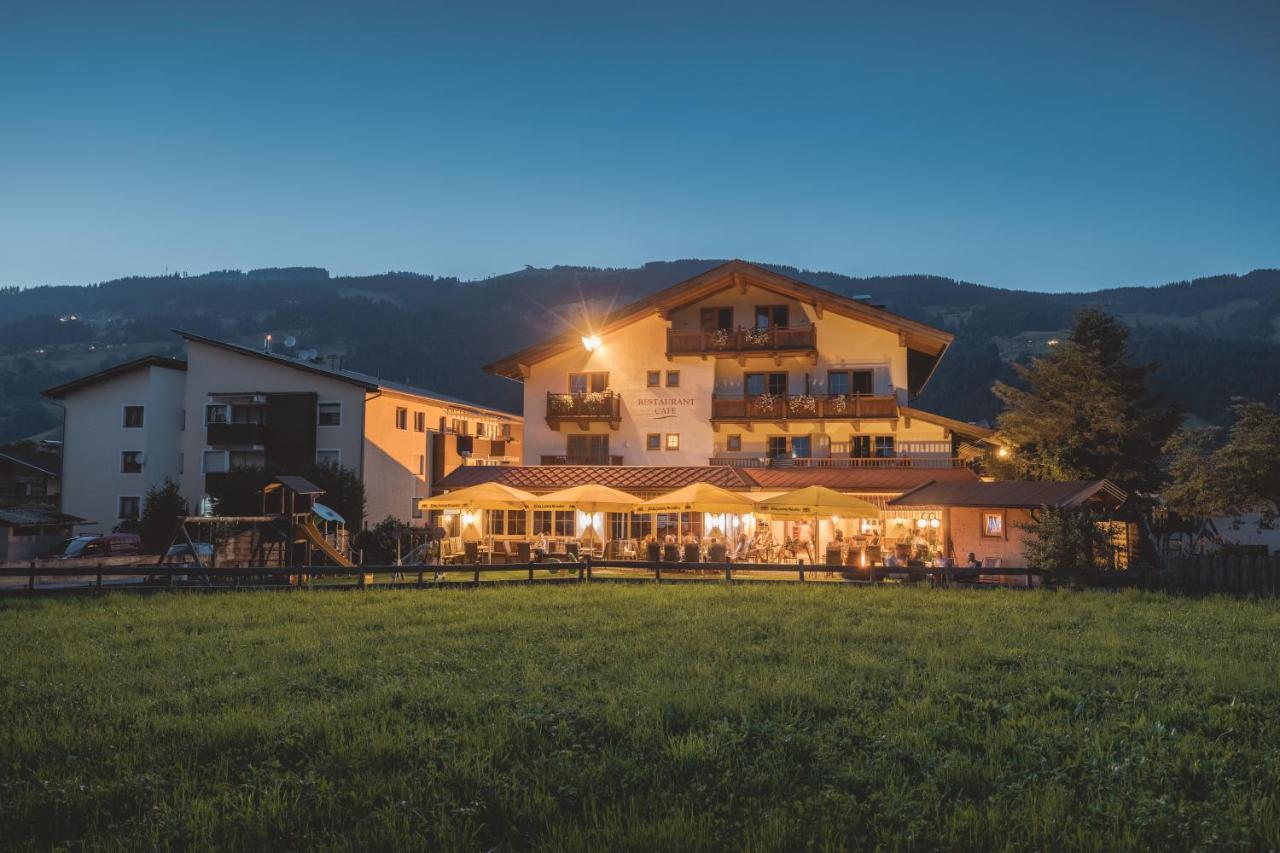 Hotel Loipenstubn Brixen im Thale Exterior foto